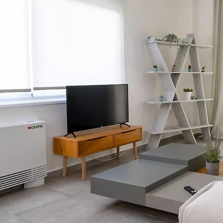 A Brand New, Beautifully Decorated Maisonette. Chalkida Exterior photo