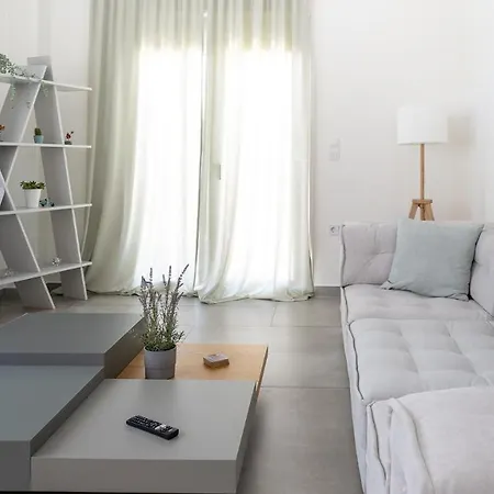 A Brand New, Beautifully Decorated Maisonette. Chalkida Exterior photo