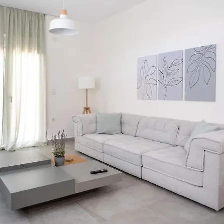 A Brand New, Beautifully Decorated Maisonette. Chalkida Exterior photo
