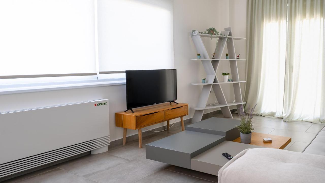 A Brand New, Beautifully Decorated Maisonette.